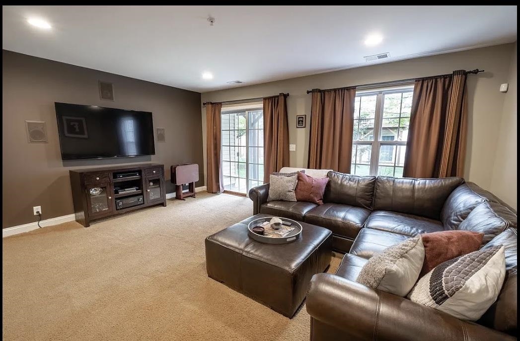 94 Osprey Ct, Secaucus, New Jersey image 12