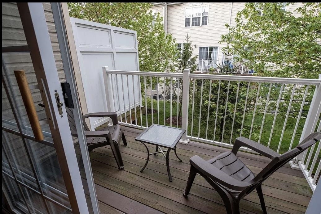 94 Osprey Ct, Secaucus, New Jersey image 14
