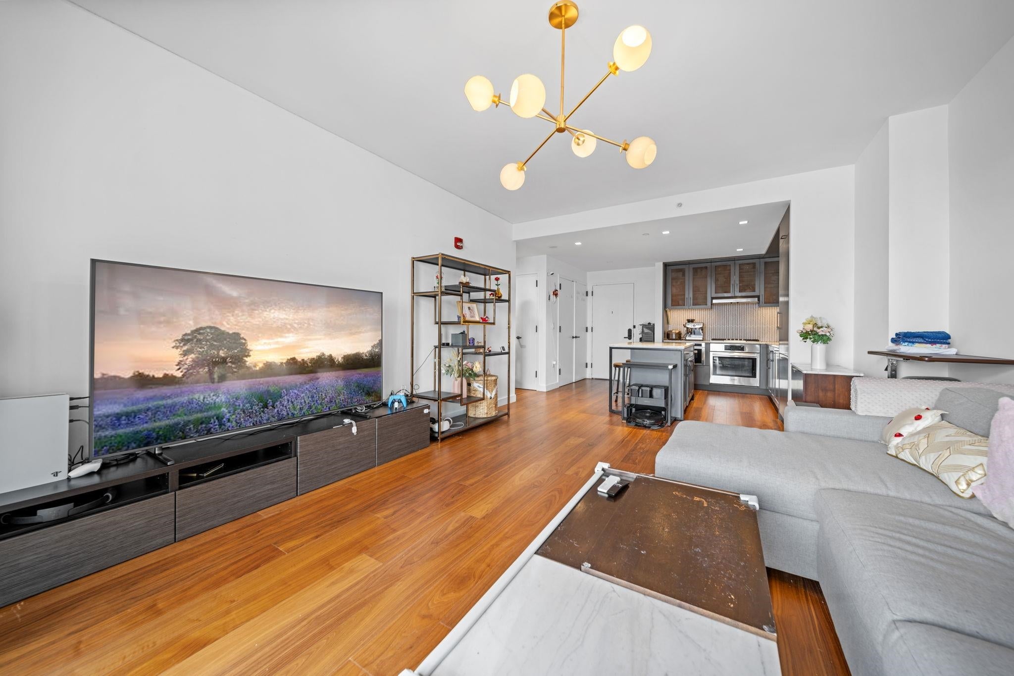 Search Homes 4 2 SHORE LANE 708