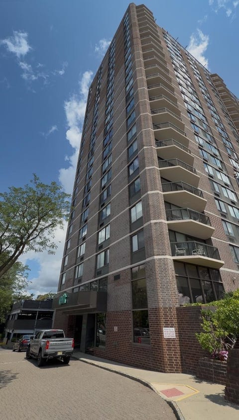 Condo For Sale - 770 Anderson Ave #20 F<br/> Bergen County, Cliffside Park, NJ 07010