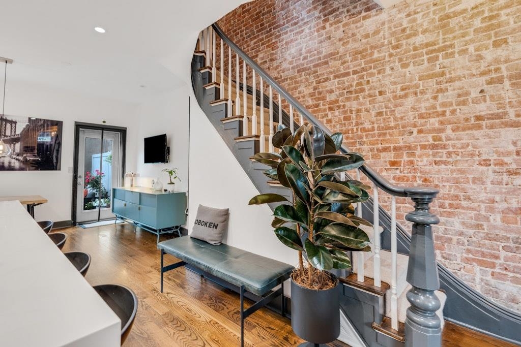 257 2nd St, Jersey City, New Jersey image 12