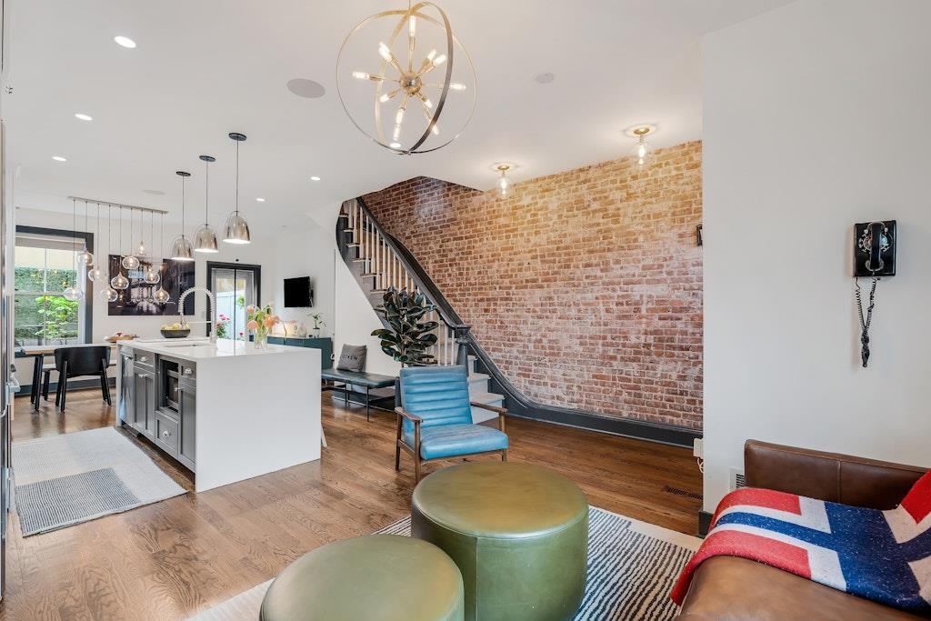 257 2nd St, Jersey City, New Jersey image 4