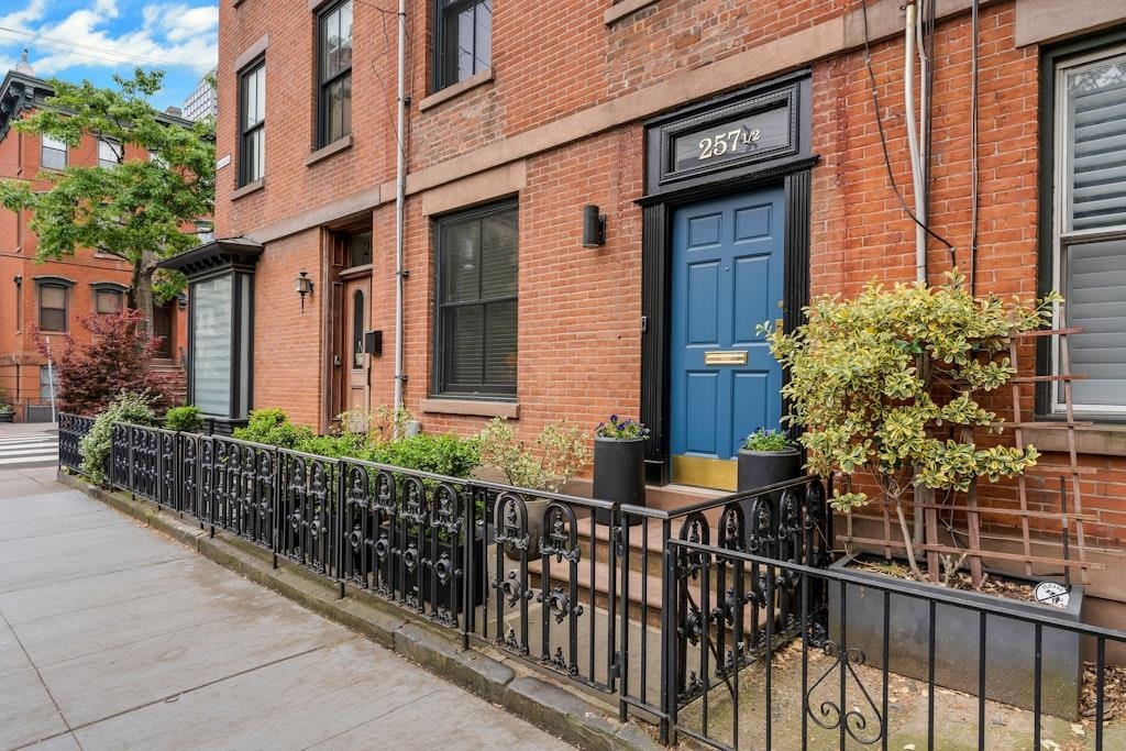 257 2nd St, Jersey City, New Jersey image 1