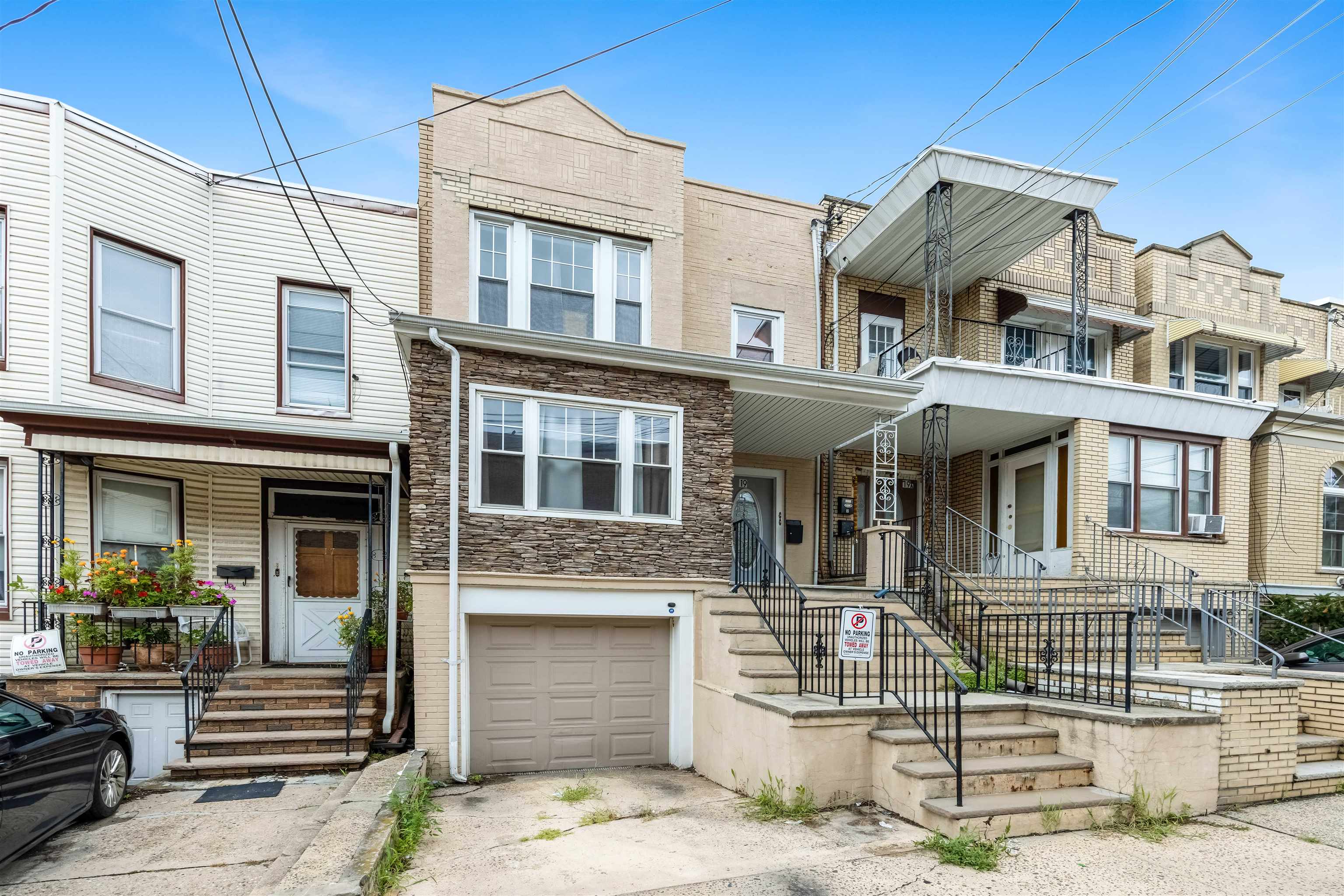 19 COLUMBIA AVE
