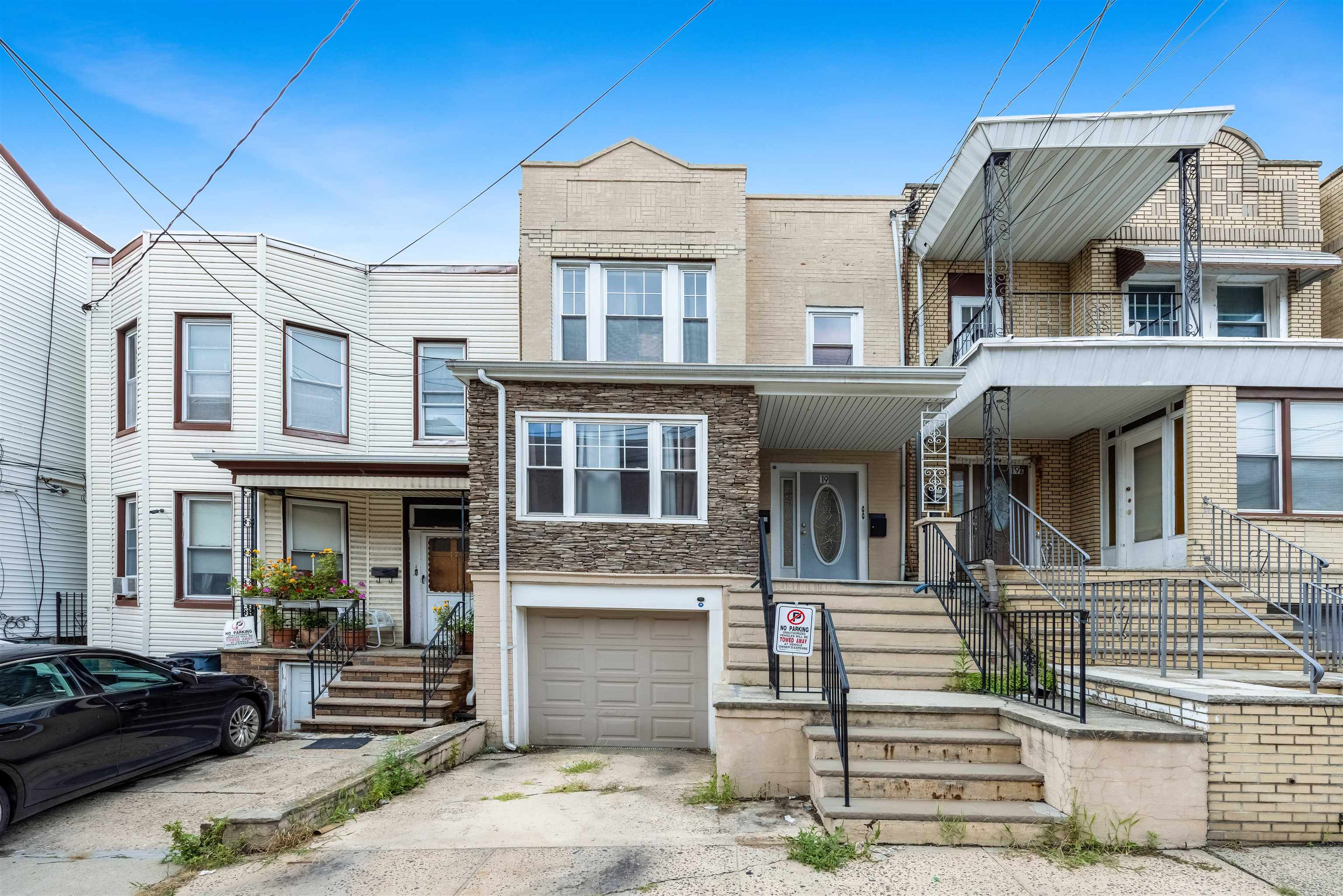 19 COLUMBIA AVE