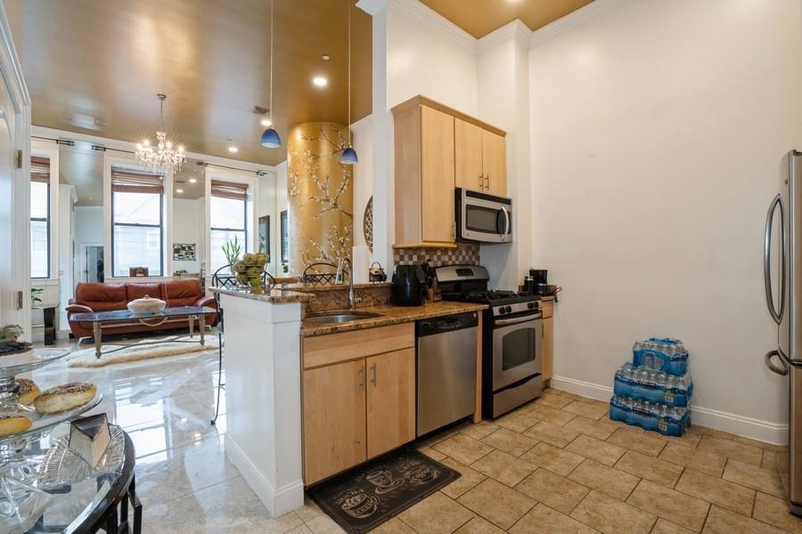 59 West 30th St #102, Bayonne, New Jersey image 3