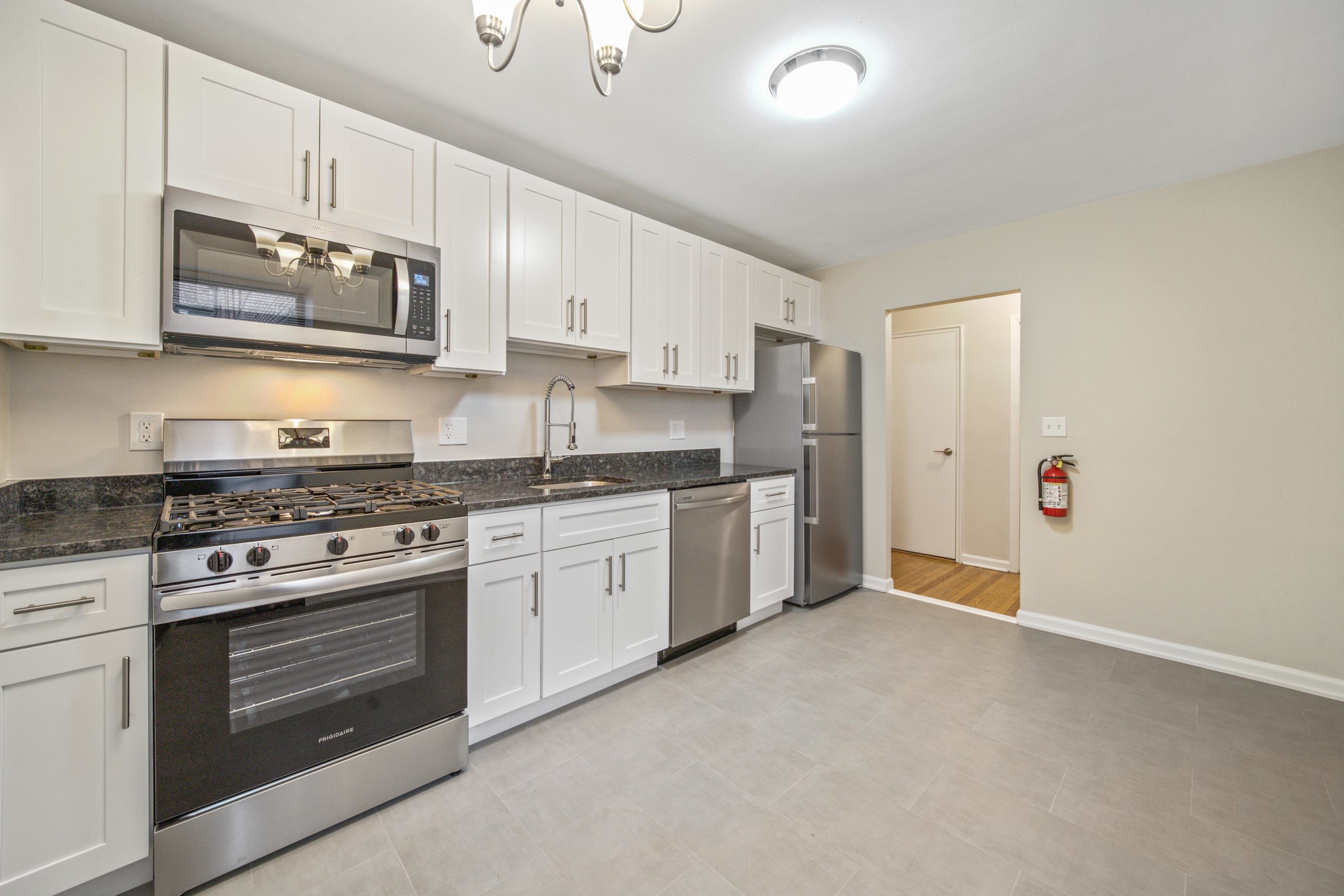 1011 Avenue C #222, Bayonne, New Jersey image 13