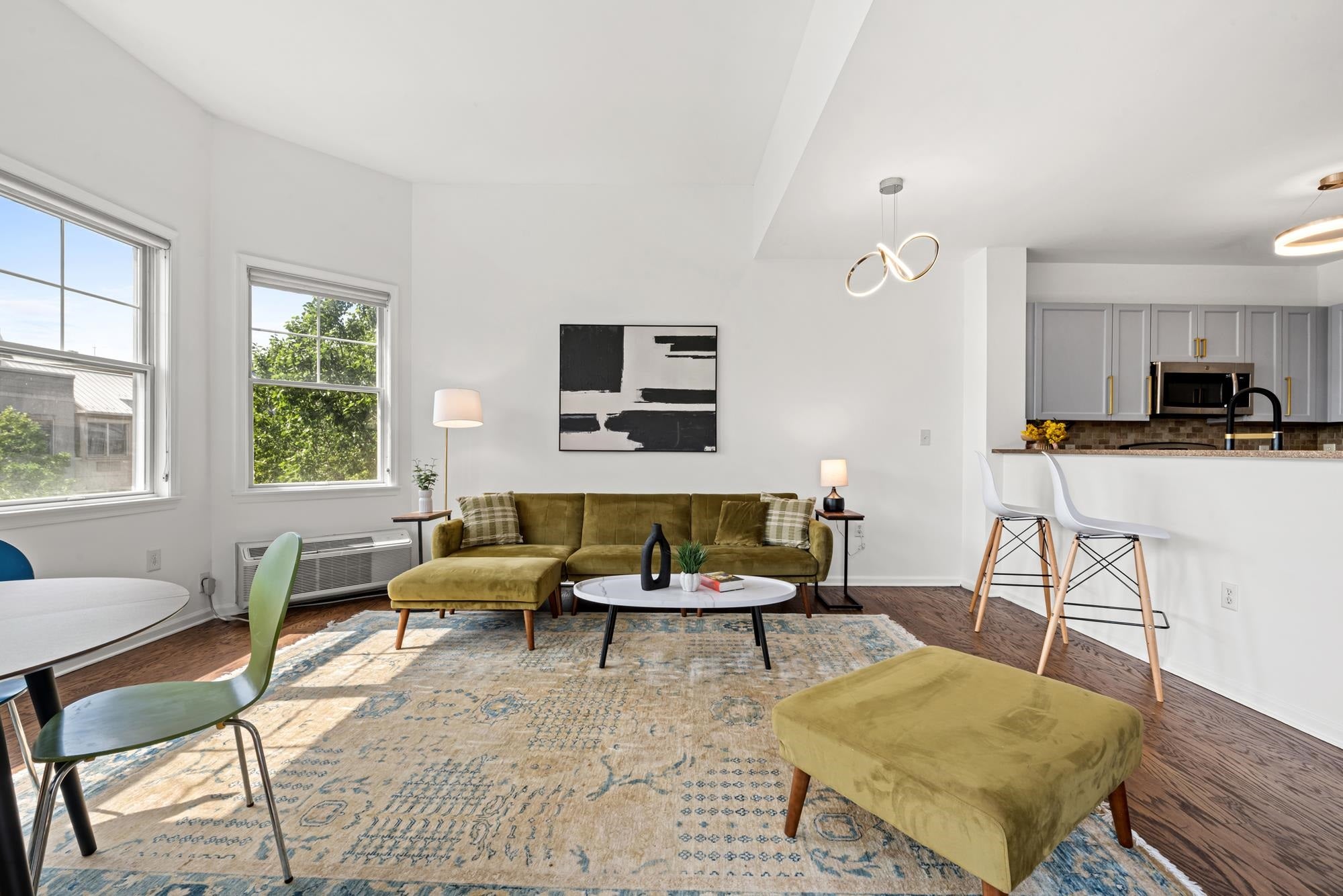 15 FREEDOM WAY 401