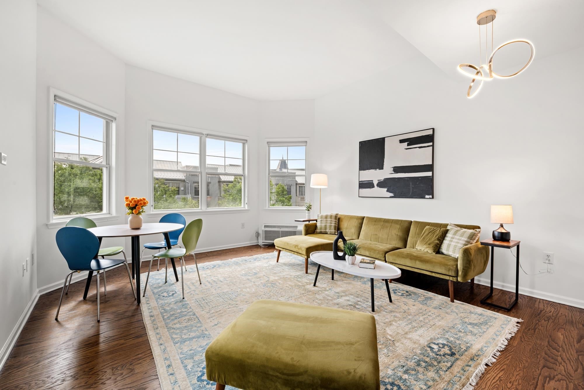 15 FREEDOM WAY 401