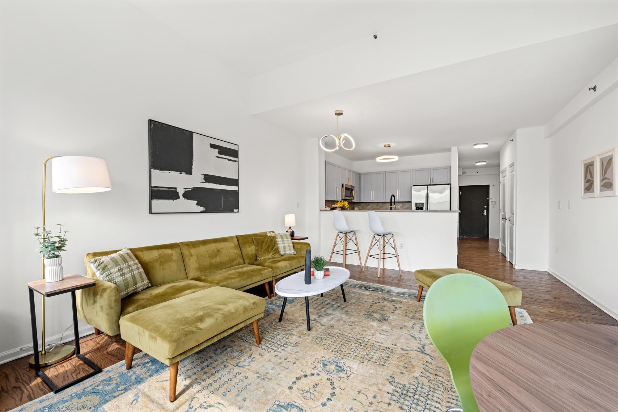 15 FREEDOM WAY 401