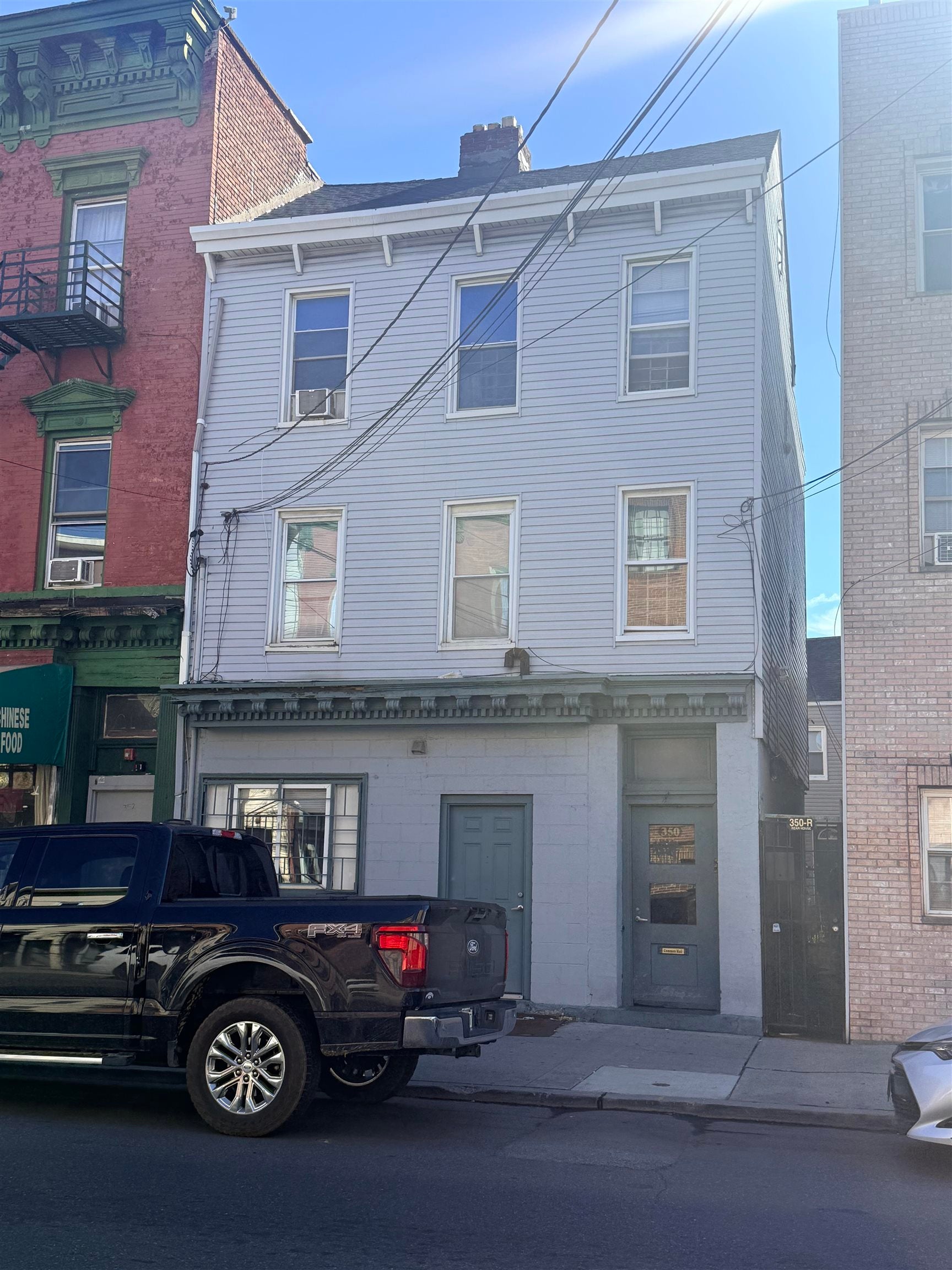 350 PALISADE AVE 1