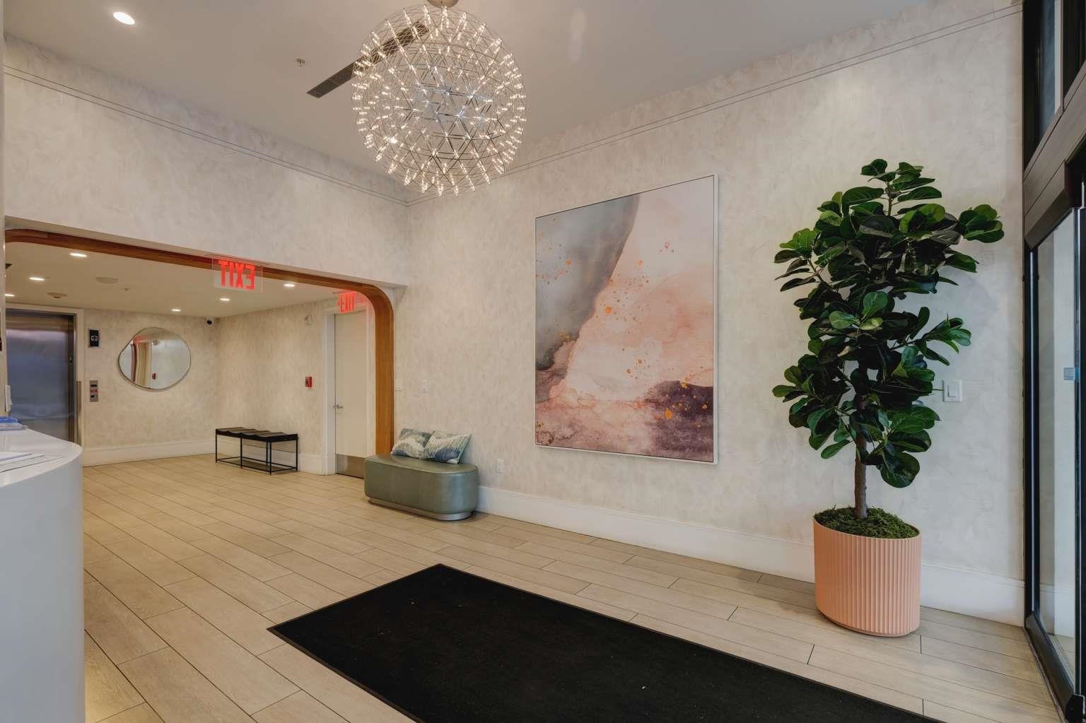 20 AVENUE AT PORT IMPERIAL 105