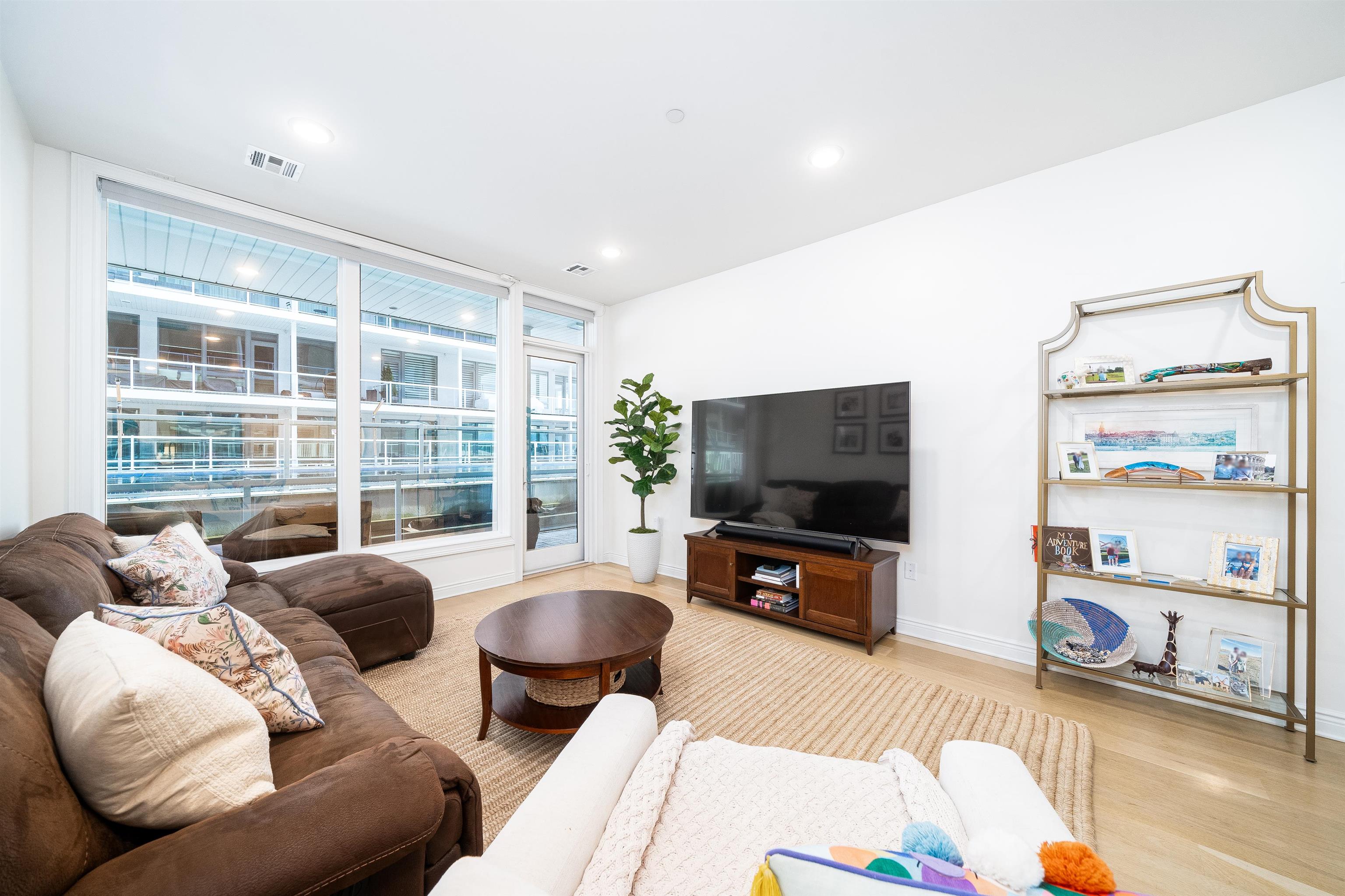 3 Somerset Lane #309, Edgewater, New Jersey image 3