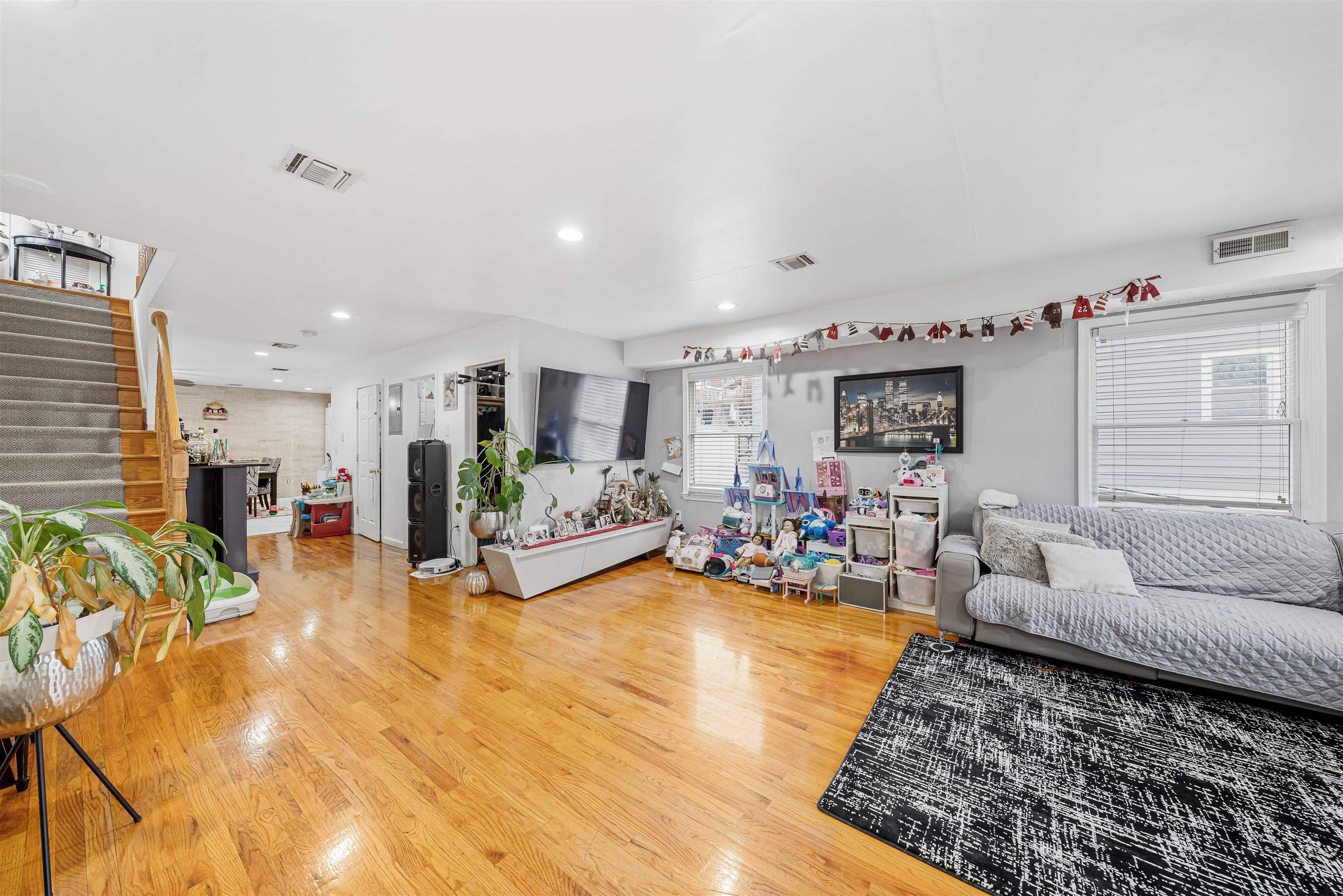 1162 50th St, North Bergen, New Jersey image 6