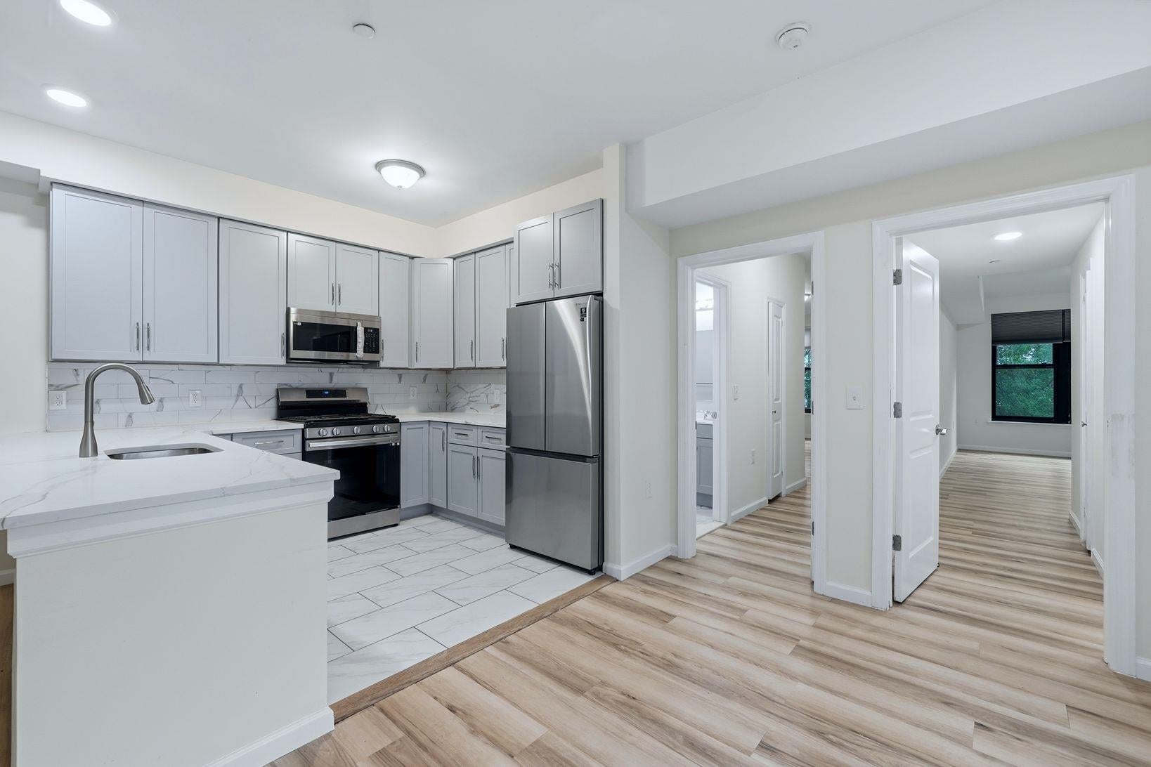 145 BERGEN AVE