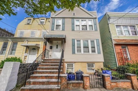 Homes For Rent - 19 Hawthorne Ave #1<br/> Hudson County, Jersey City, NJ 07306