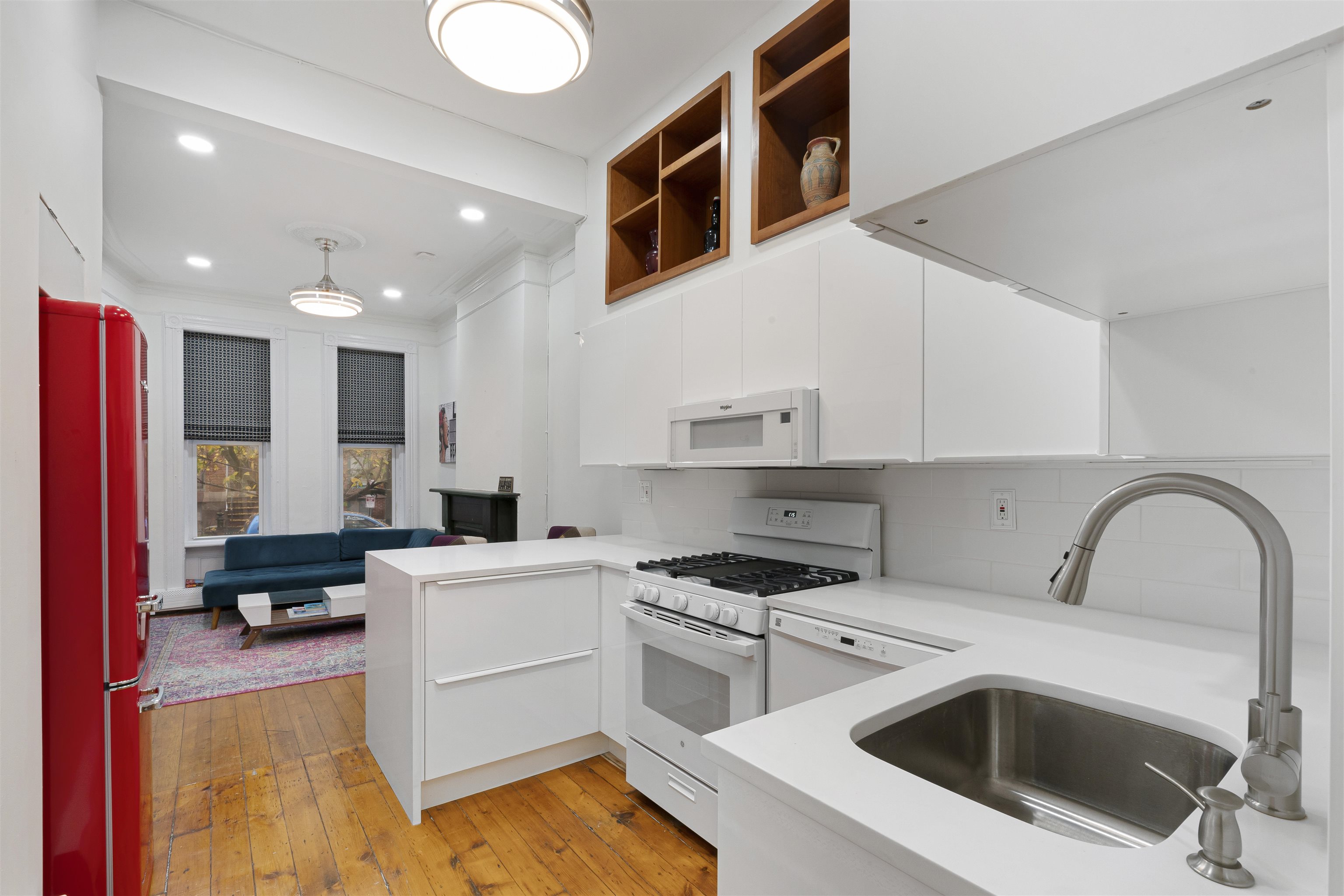 237 3rd St #1L, Jersey City, New Jersey image 1