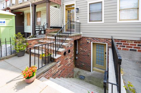 Condo For Sale - 277 3rd St #1<br/> Jersey City, NJ 07302