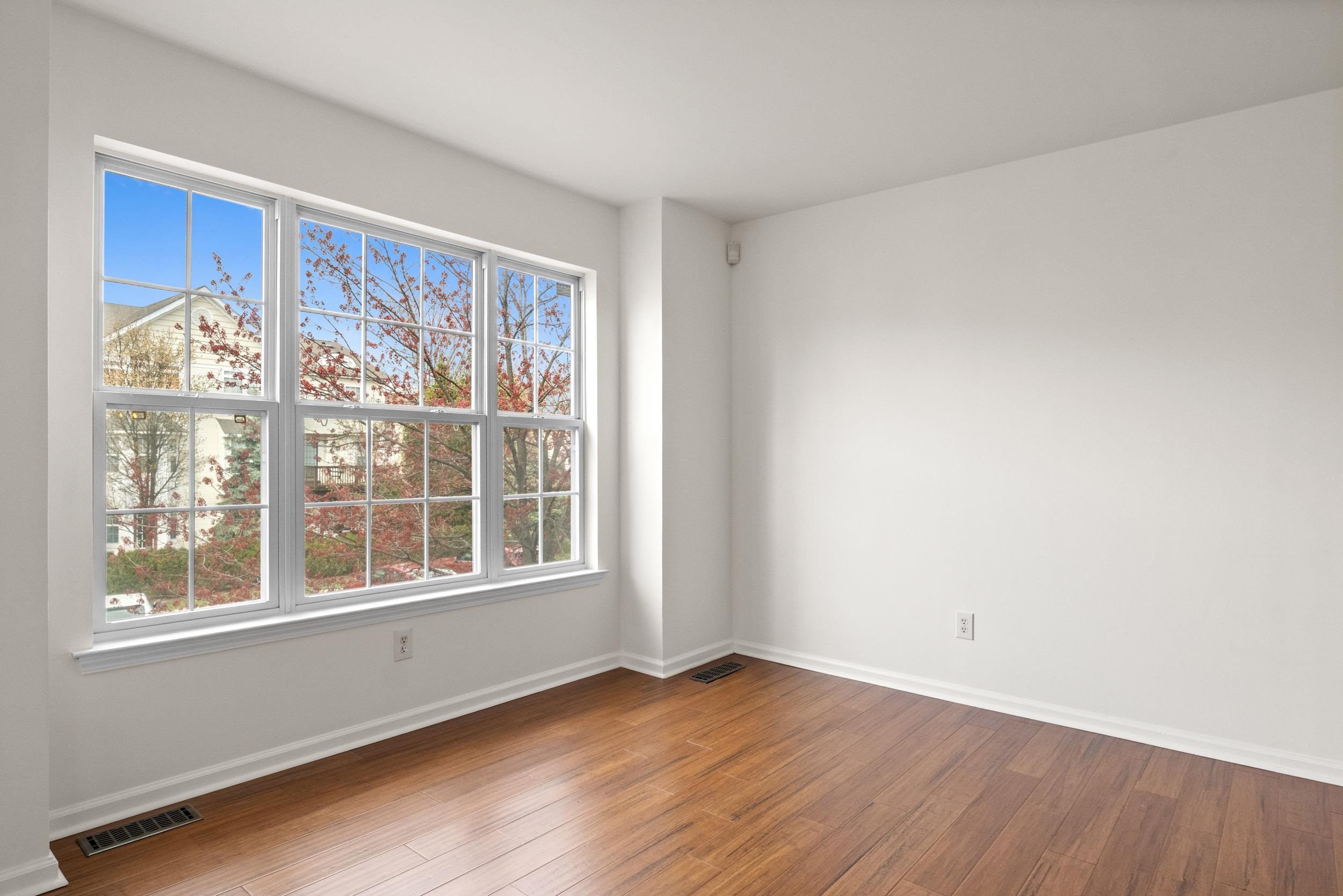 14 Boatworks Dr, Bayonne, New Jersey image 4