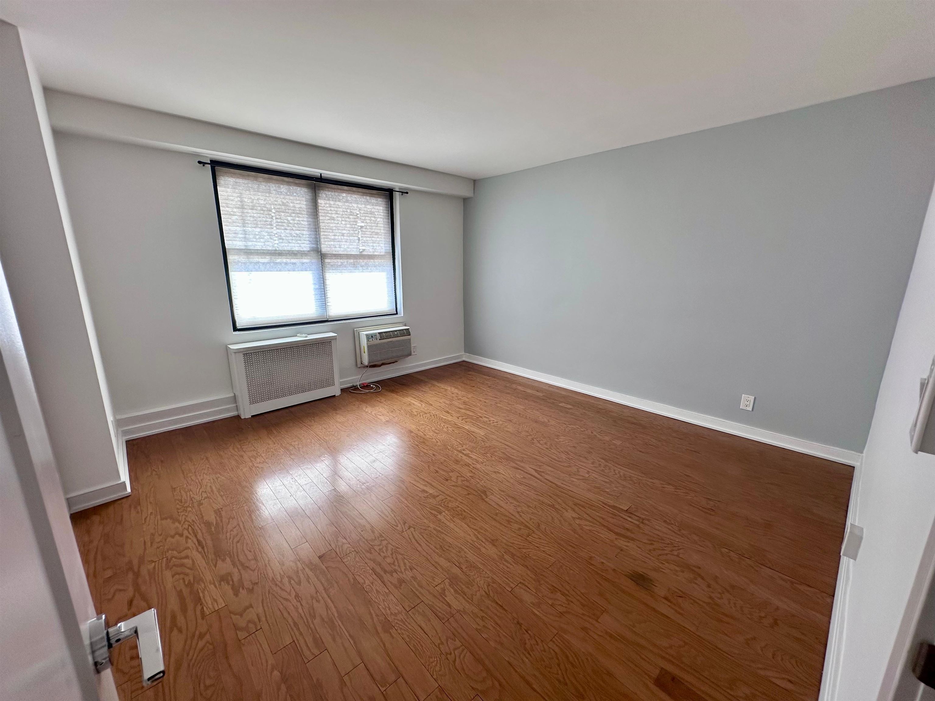 500 Central Ave #504, Union City, New Jersey image 8