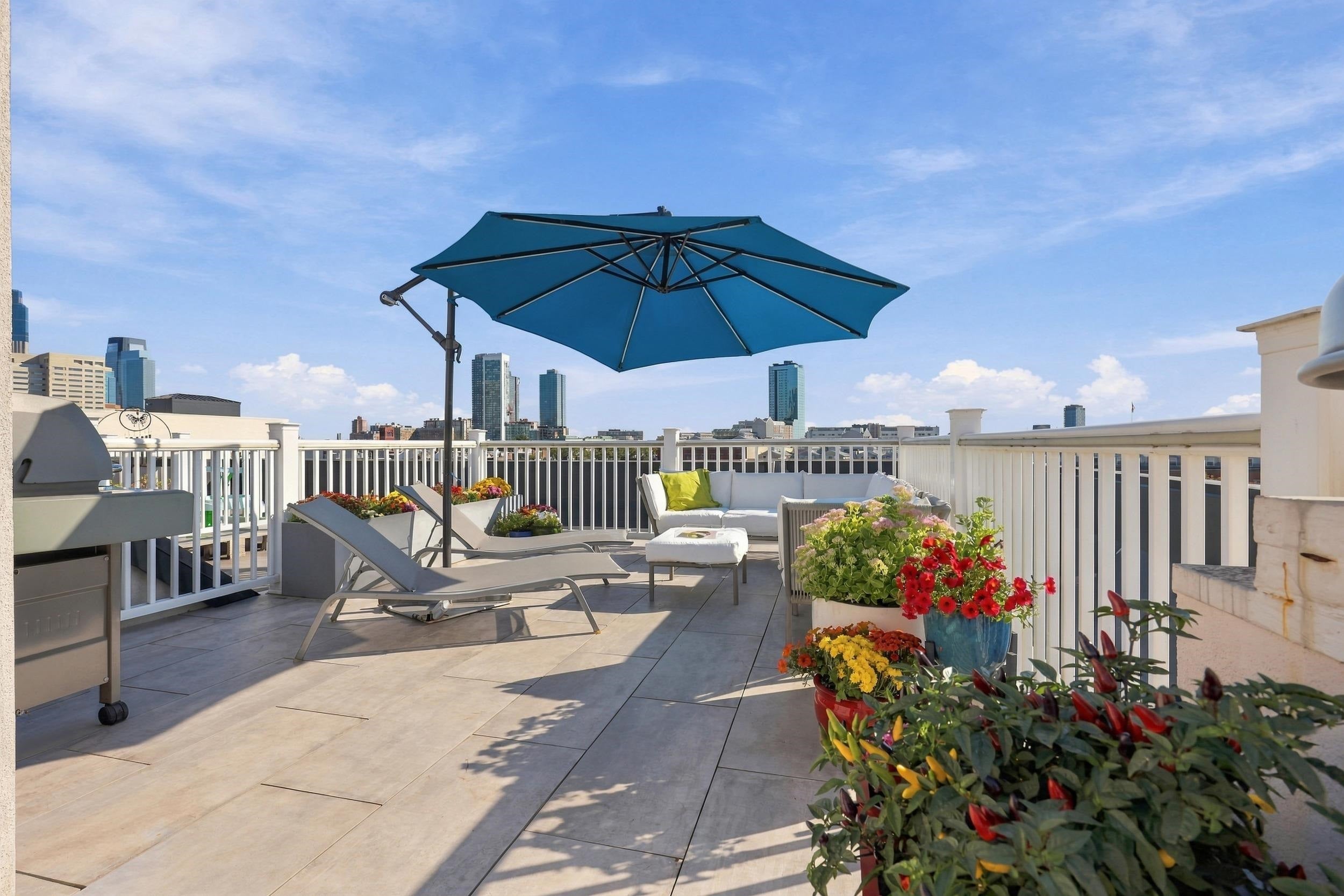 251 NEWARK AVE 5D