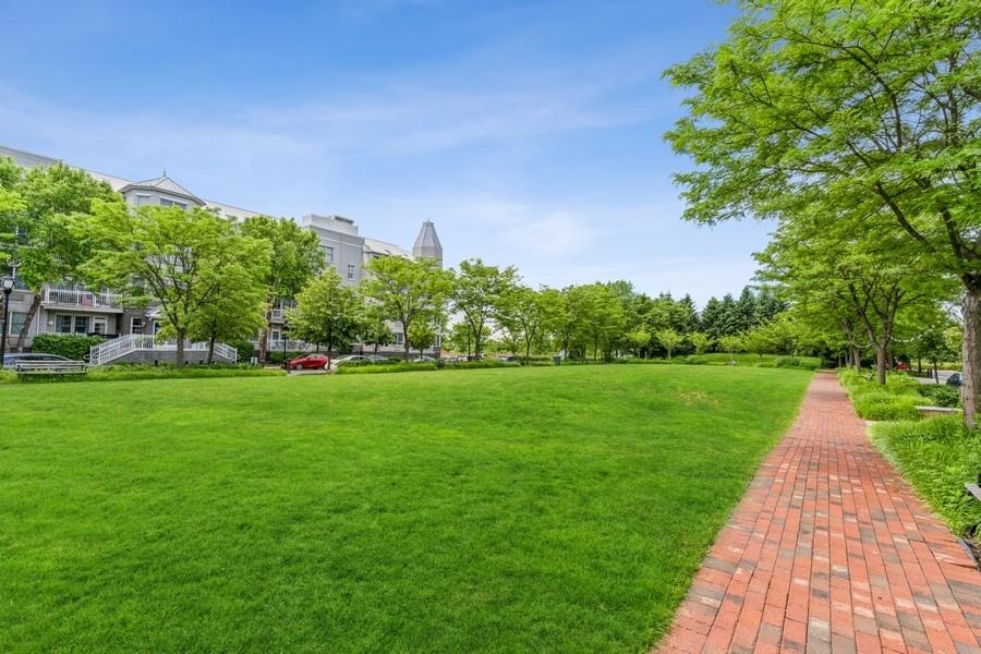 111 Shearwater Ct East Ct #21, Jersey City, New Jersey image 24