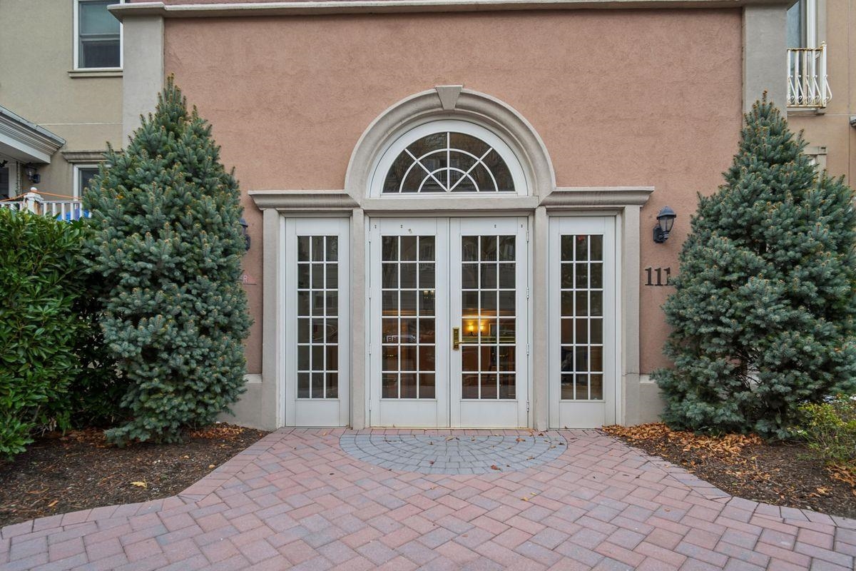 111 Shearwater Ct East Ct #21, Jersey City, New Jersey image 19
