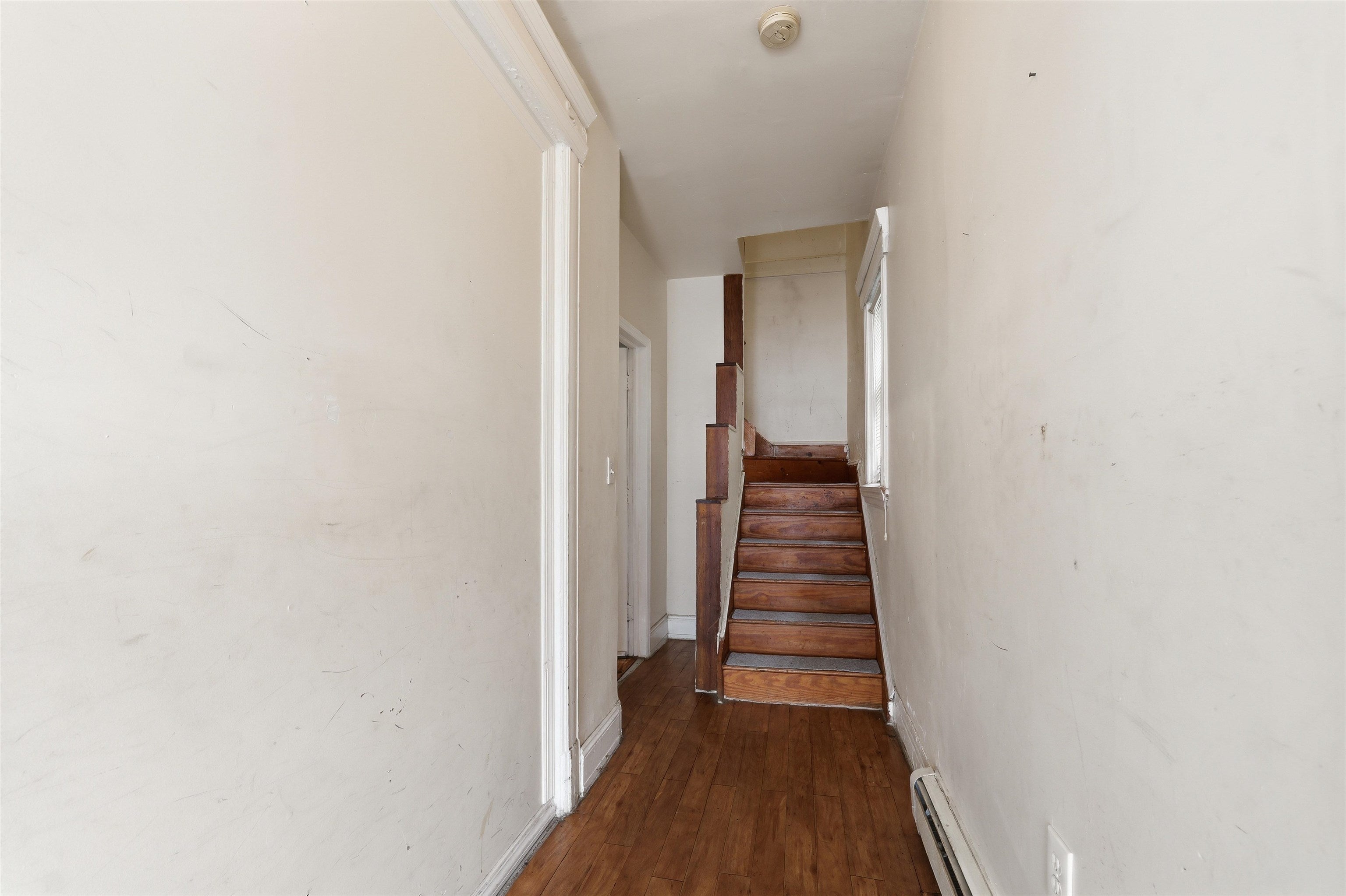 Search Homes 2 44 DWIGHT ST
