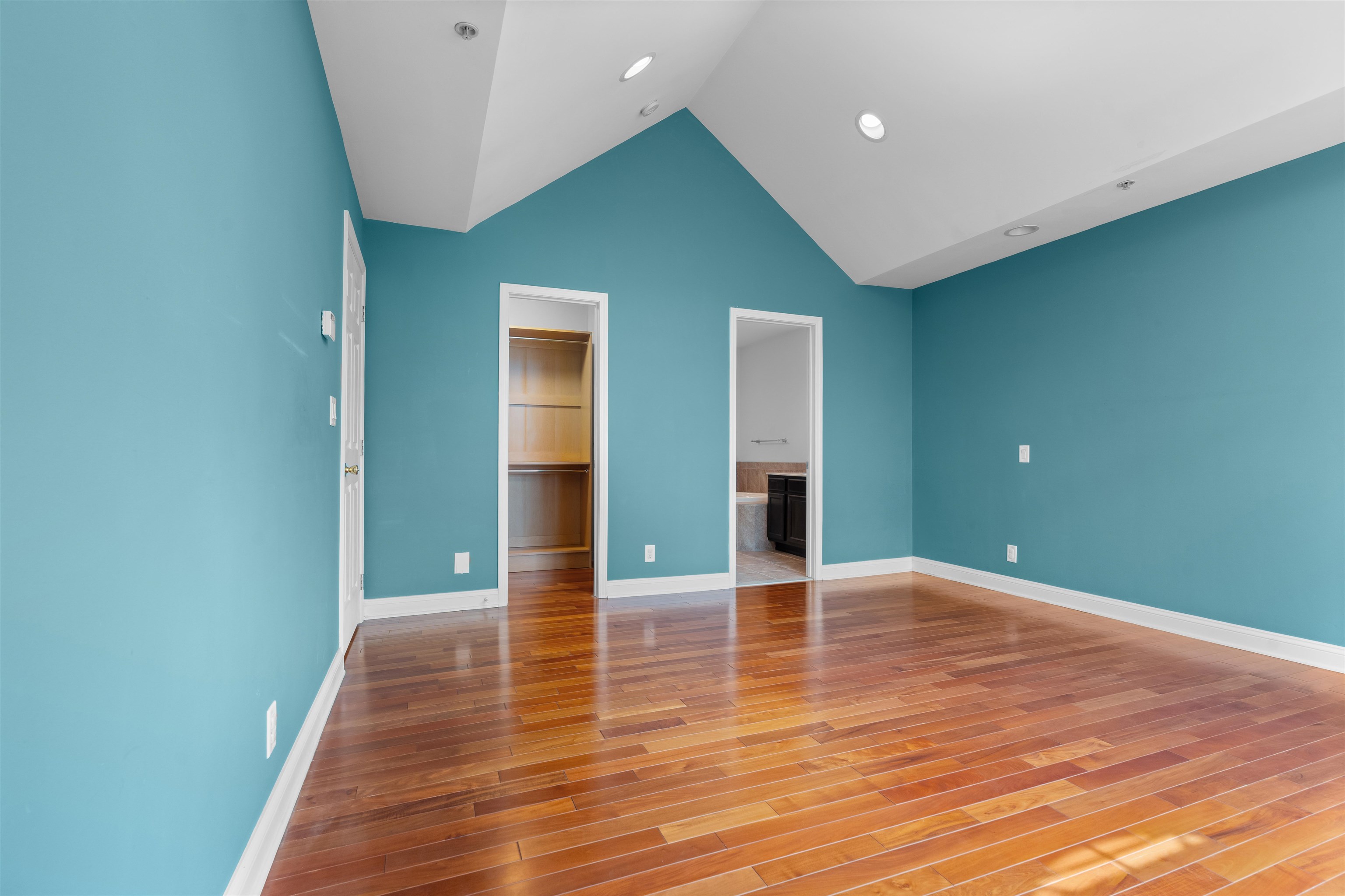 202 Blue Heron Dr, Secaucus, New Jersey image 14