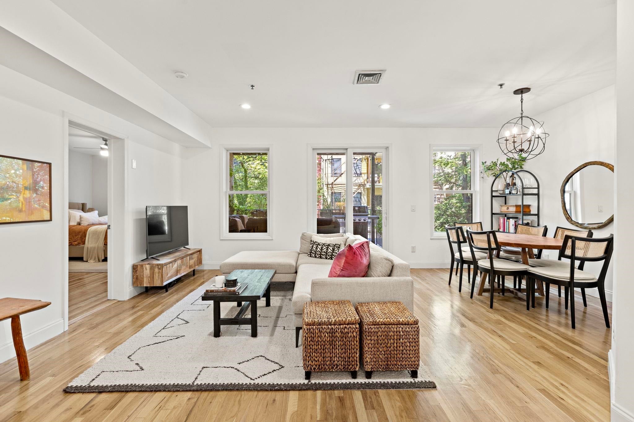 416 GRAND ST 2B