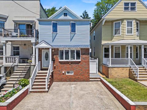 Homes For Sale - 79 27th St<br/> Hudson County, Bayonne, NJ 07002