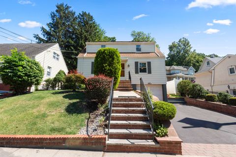 692 PASSAIC AVE Kearny NJ 07032