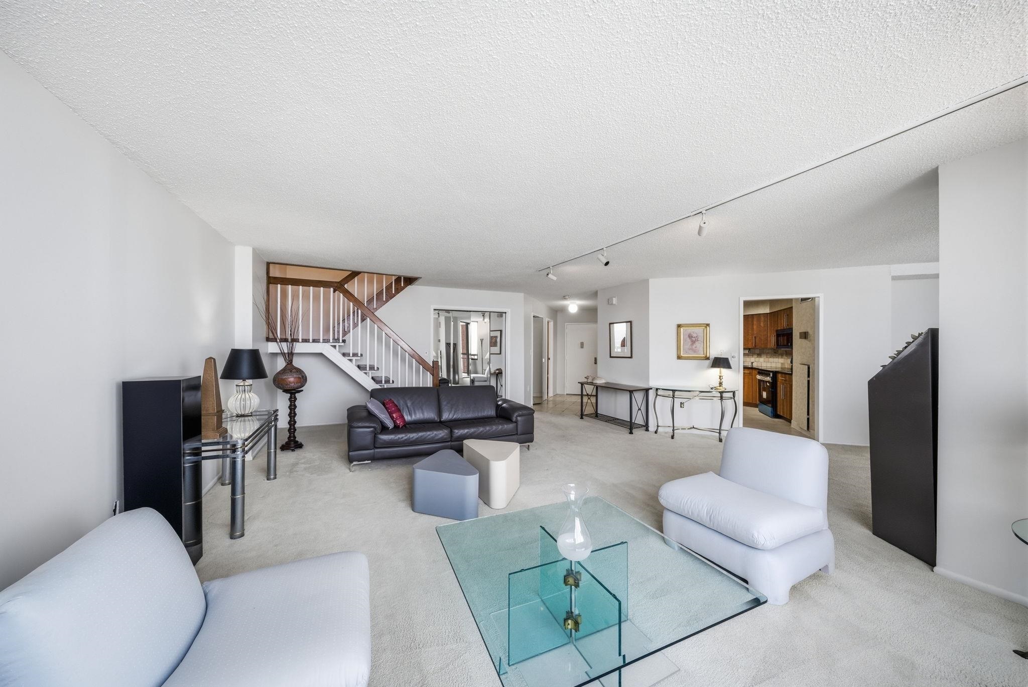 2103 HARMON COVE TOWER 2103