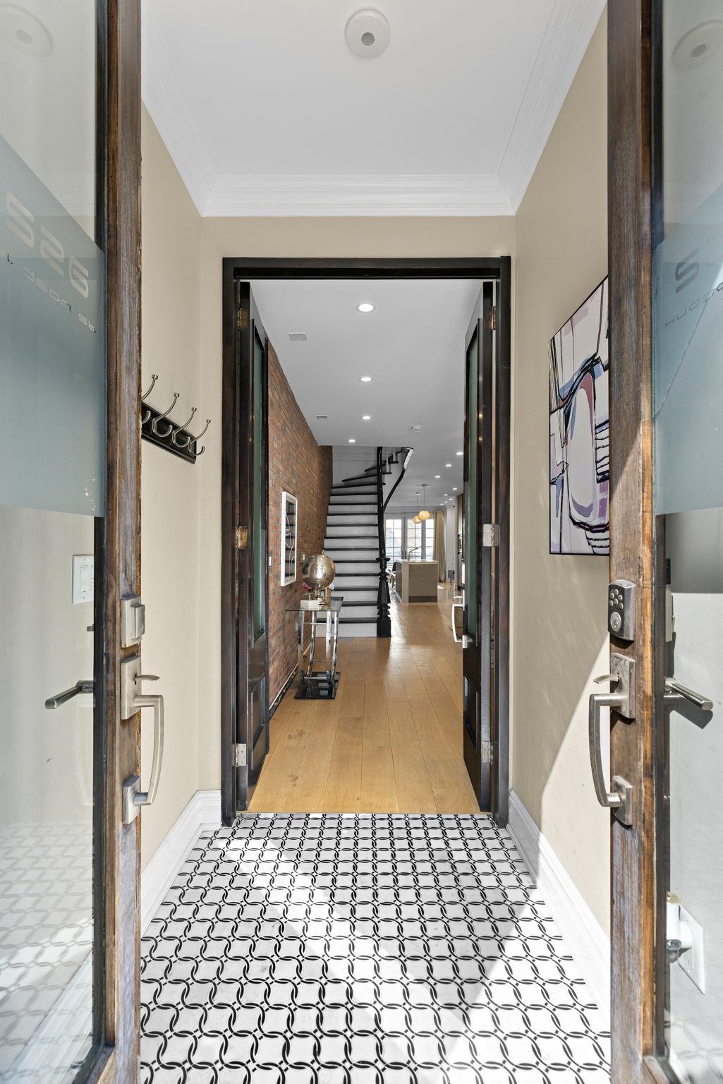526 Hudson St, Hoboken, New Jersey image 10