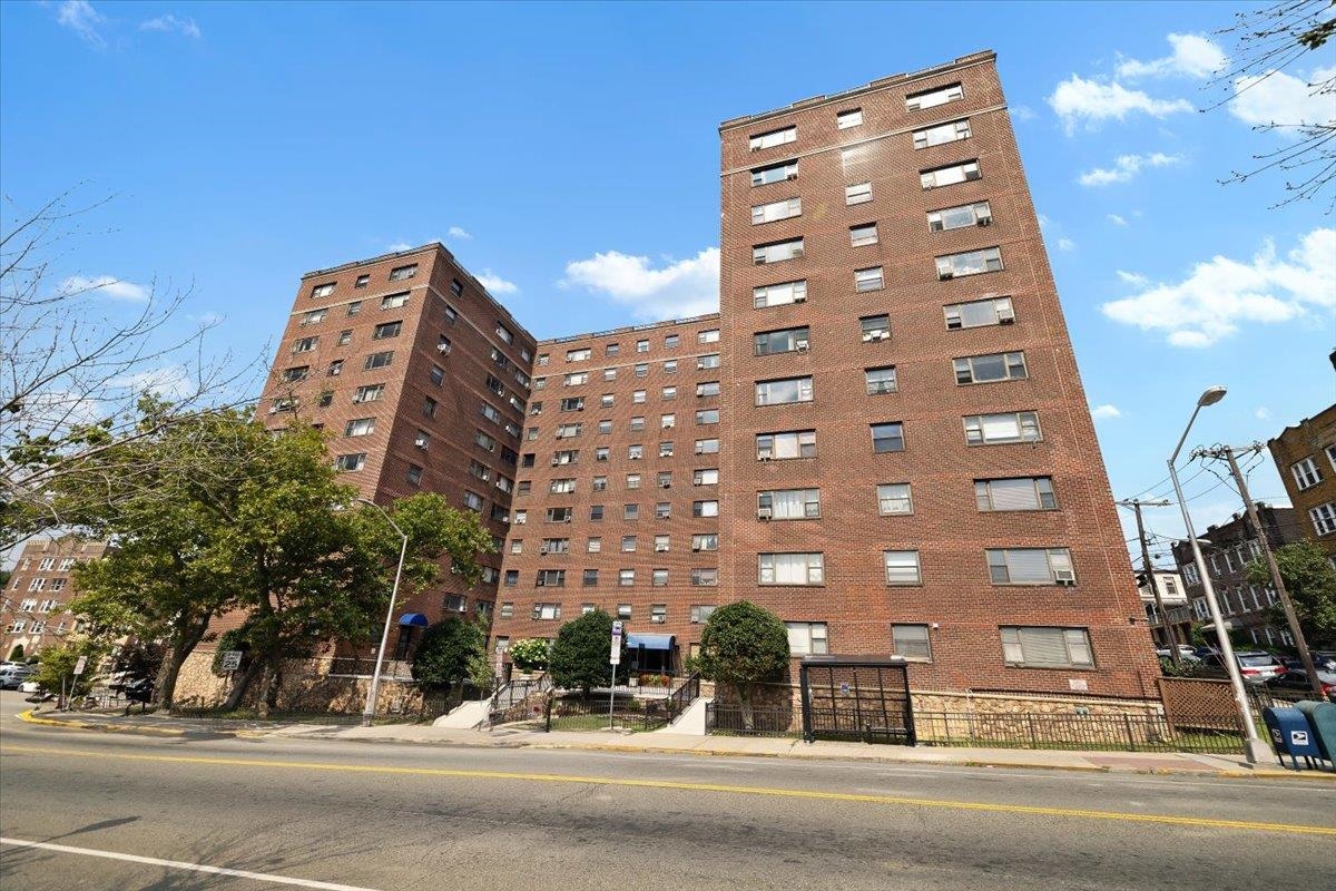 6515 Blvd East #8E, West New York, New Jersey image 1