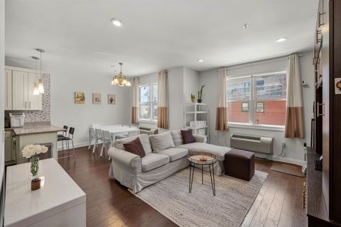 Homes For Rent - 140 Union Ct #204<br/> Union City, NJ 07087