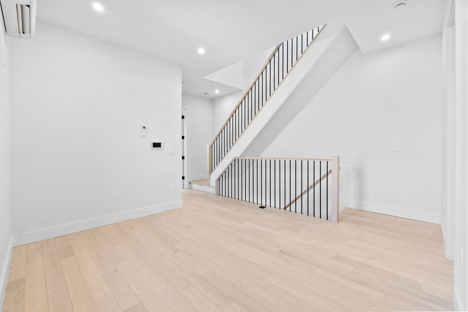 81 Astor Pl #TOWNHOME 2, Jersey City, New Jersey image 19