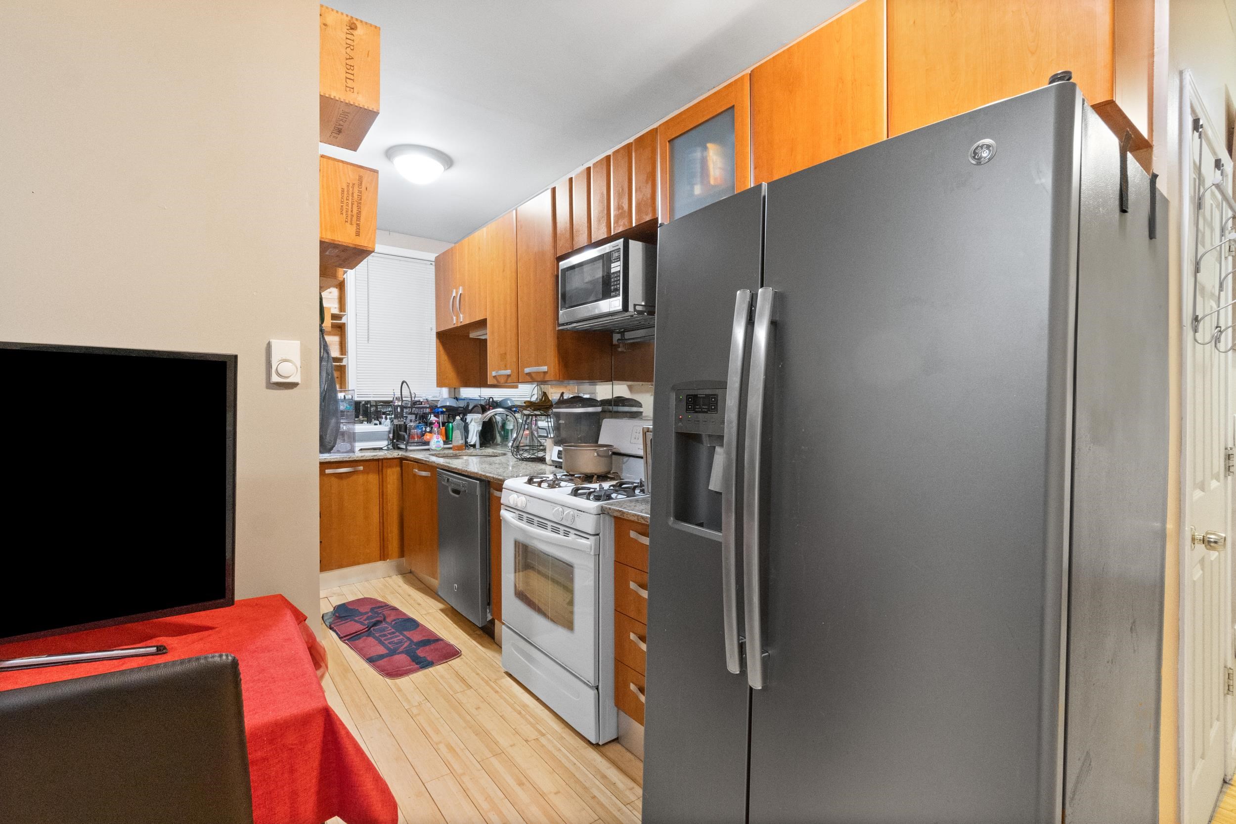 313 Avenue C #4, Bayonne, New Jersey image 5