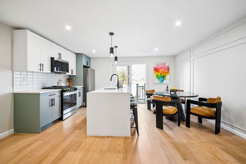 Condo For Sale - 366 7th St #A1<br/> Jersey City, NJ 07302