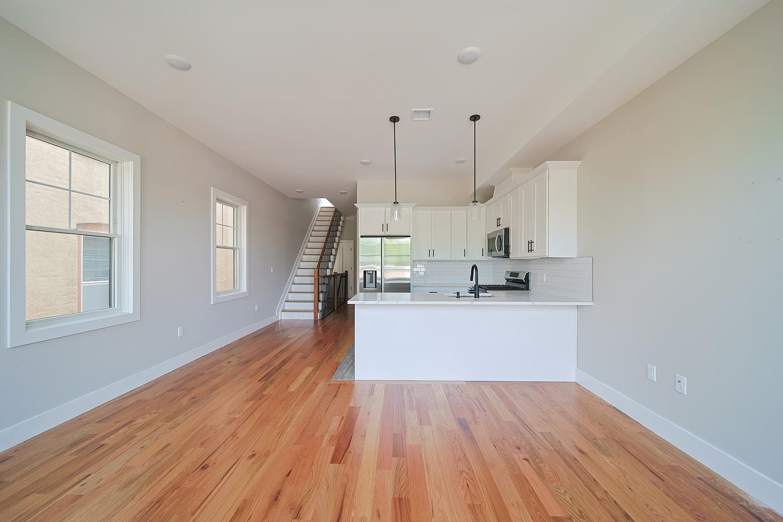 40 Wright Ave, Jersey City, New Jersey image 6