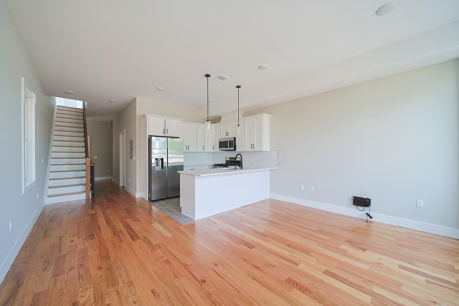 40 Wright Ave, Jersey City, New Jersey image 5