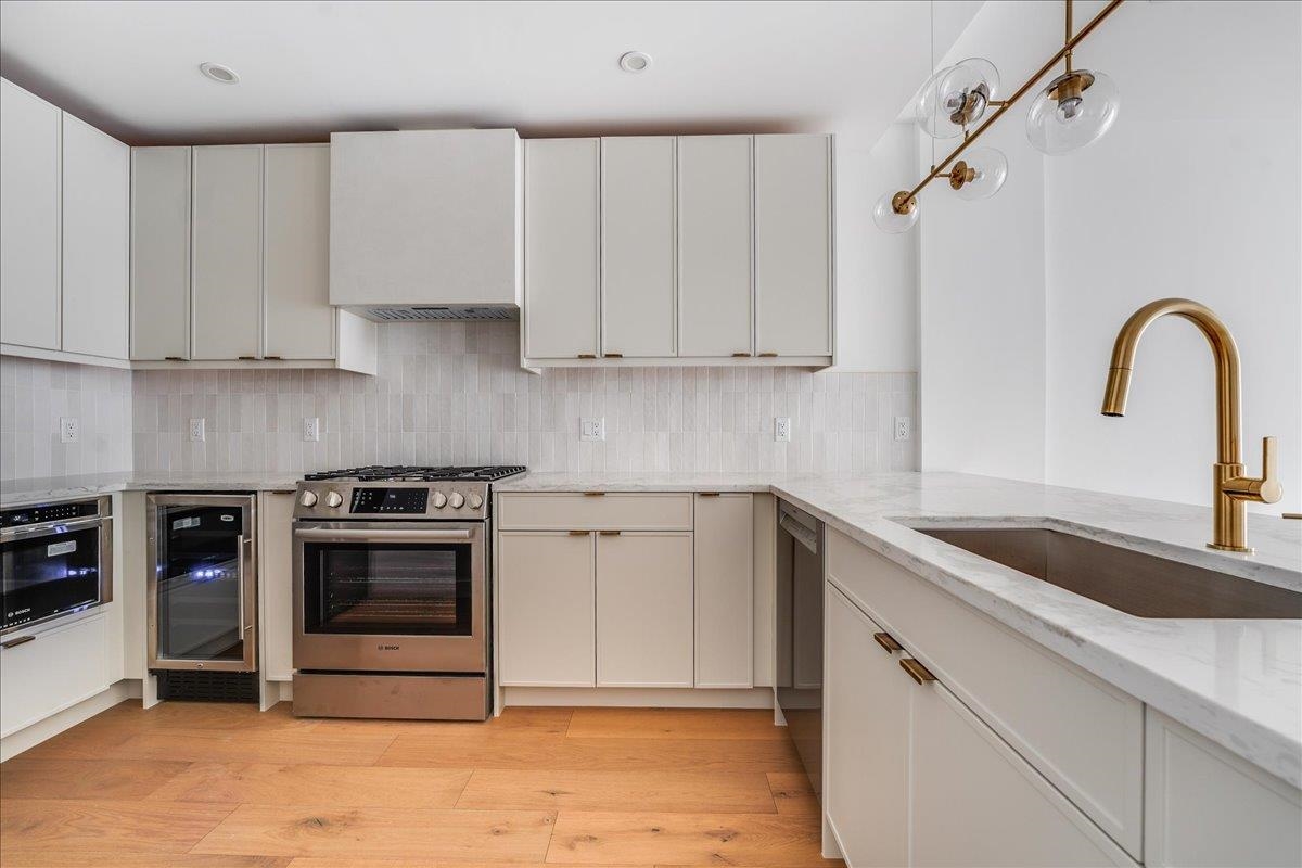 418 Monroe St #301, Hoboken, New Jersey image 1