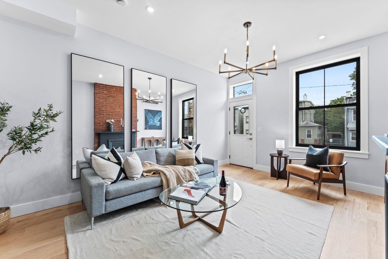 36 BOYD AVE