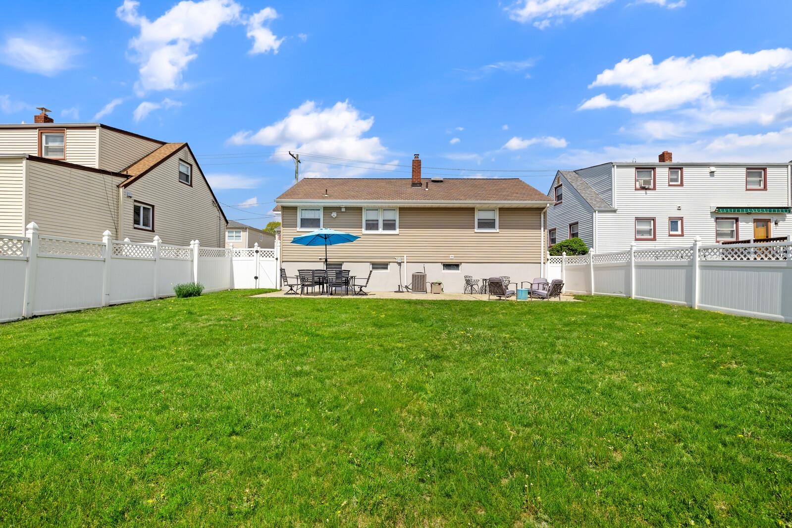 1026 Gillis Pl, Secaucus, New Jersey image 34