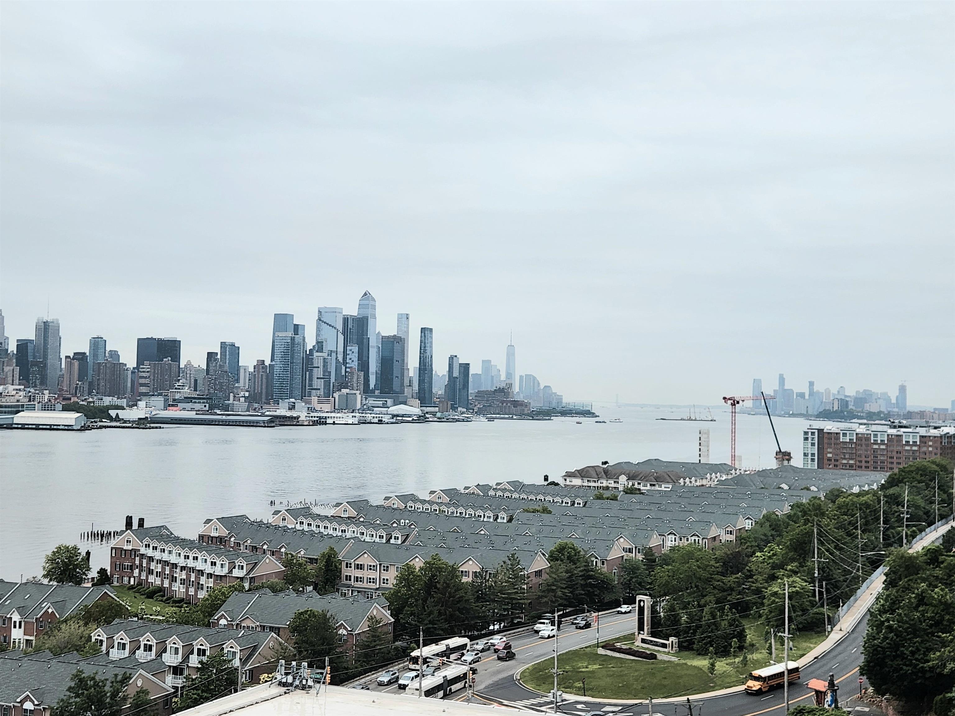 7000 Blvd East #31G, Guttenberg, New Jersey image 16