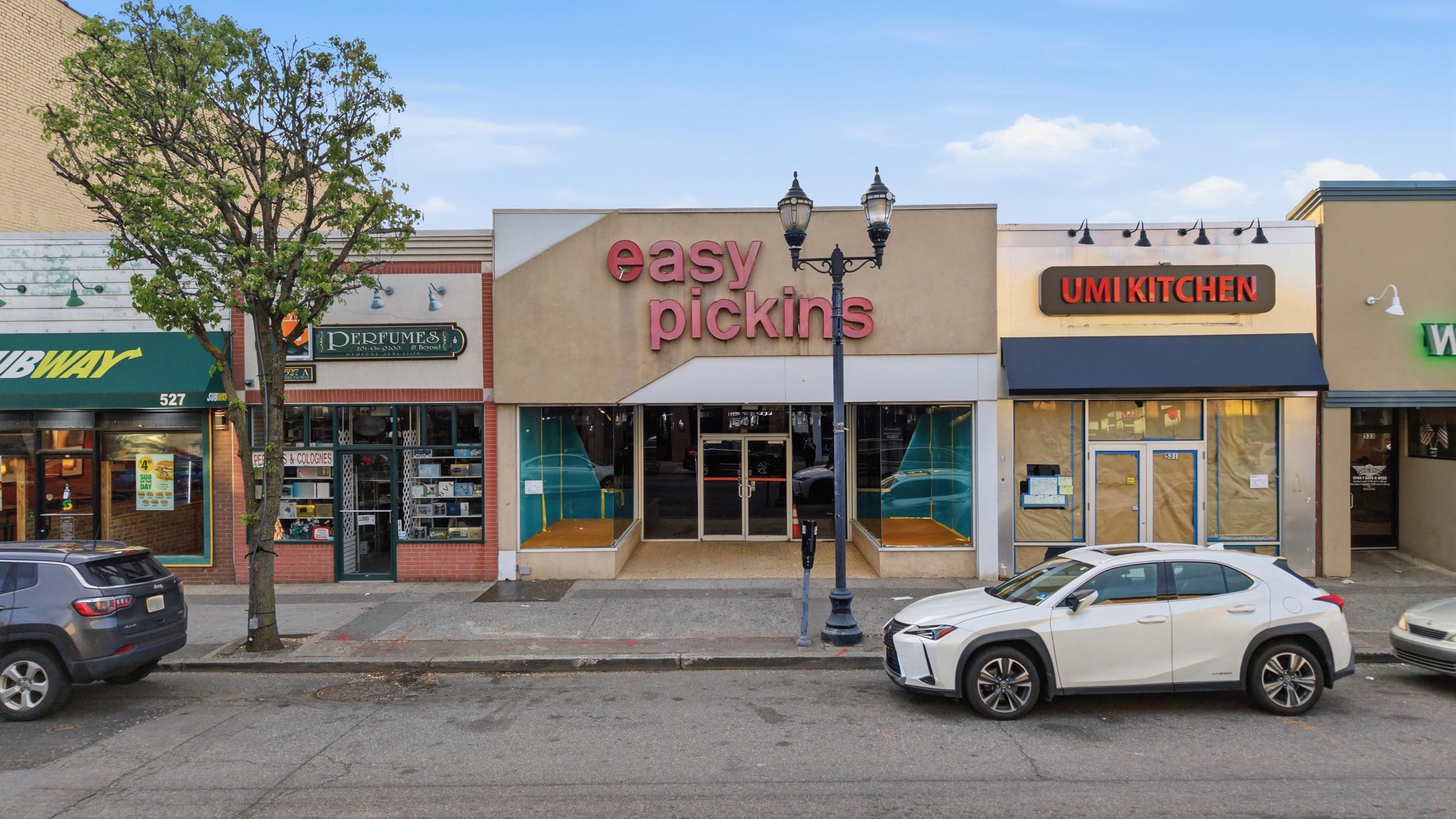 Photo 1 of 19 — 527-531 BROADWAY, Bayonne, NJ 07002