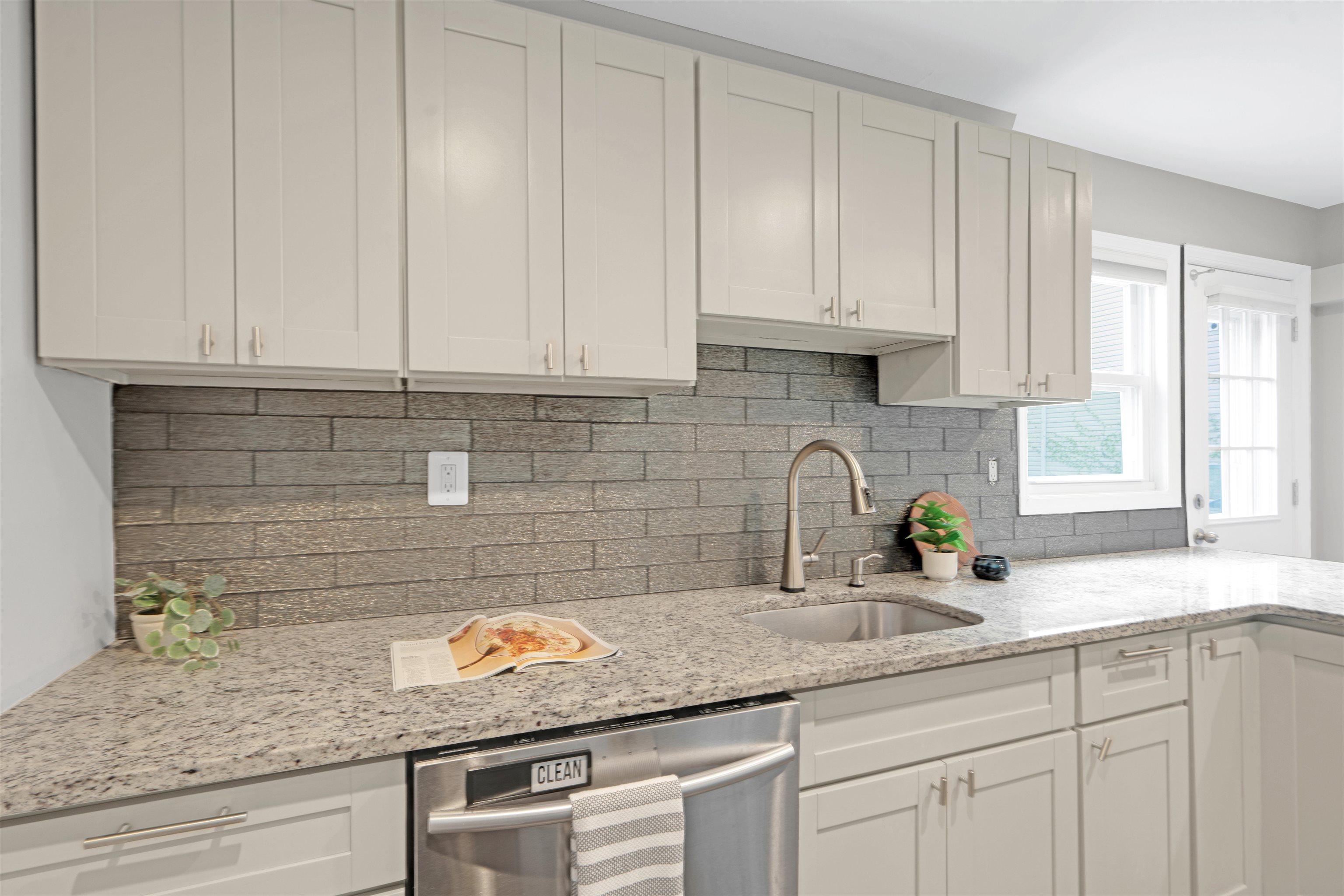 118 Beacon Ave, Jersey City, New Jersey image 8