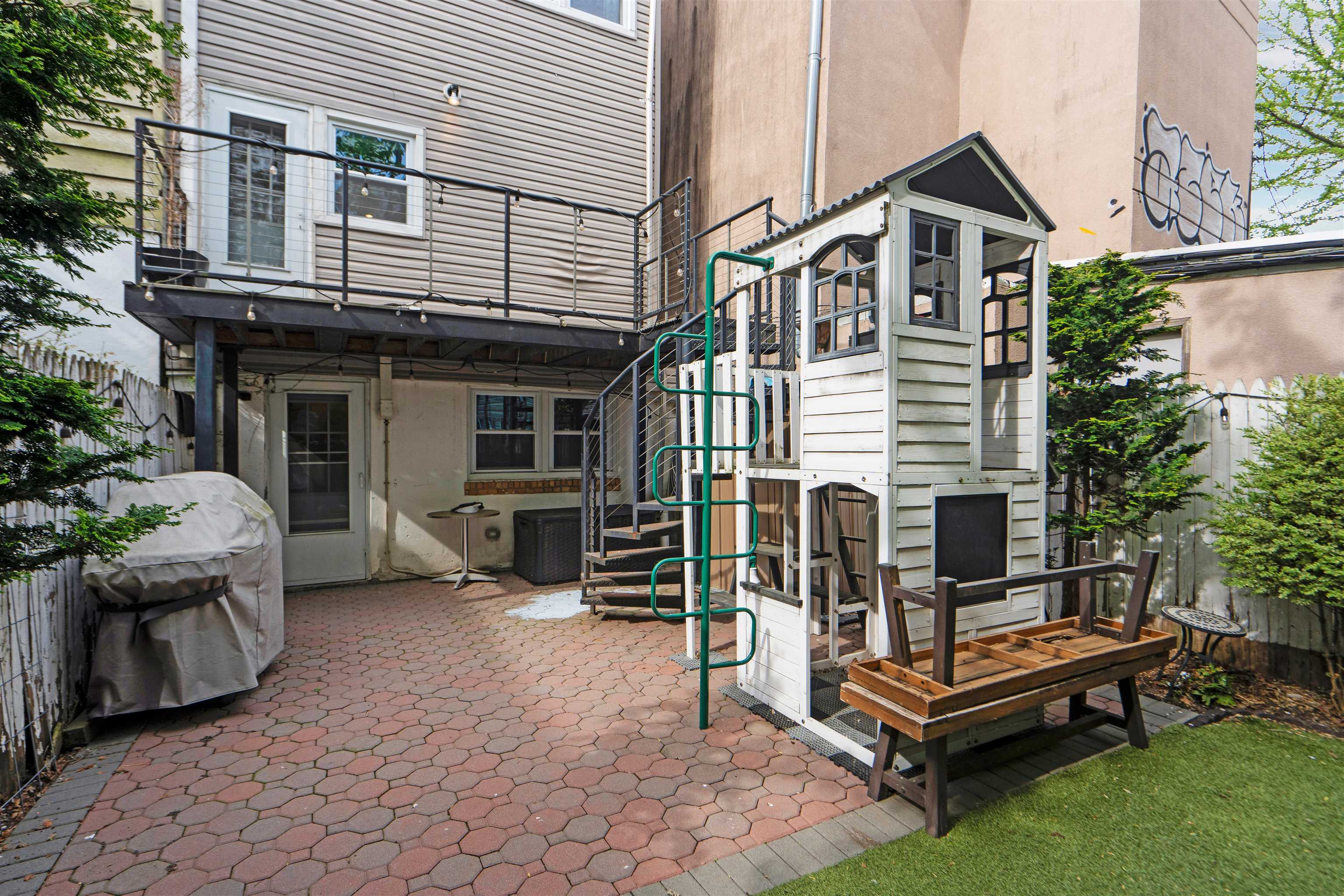 118 Beacon Ave, Jersey City, New Jersey image 23