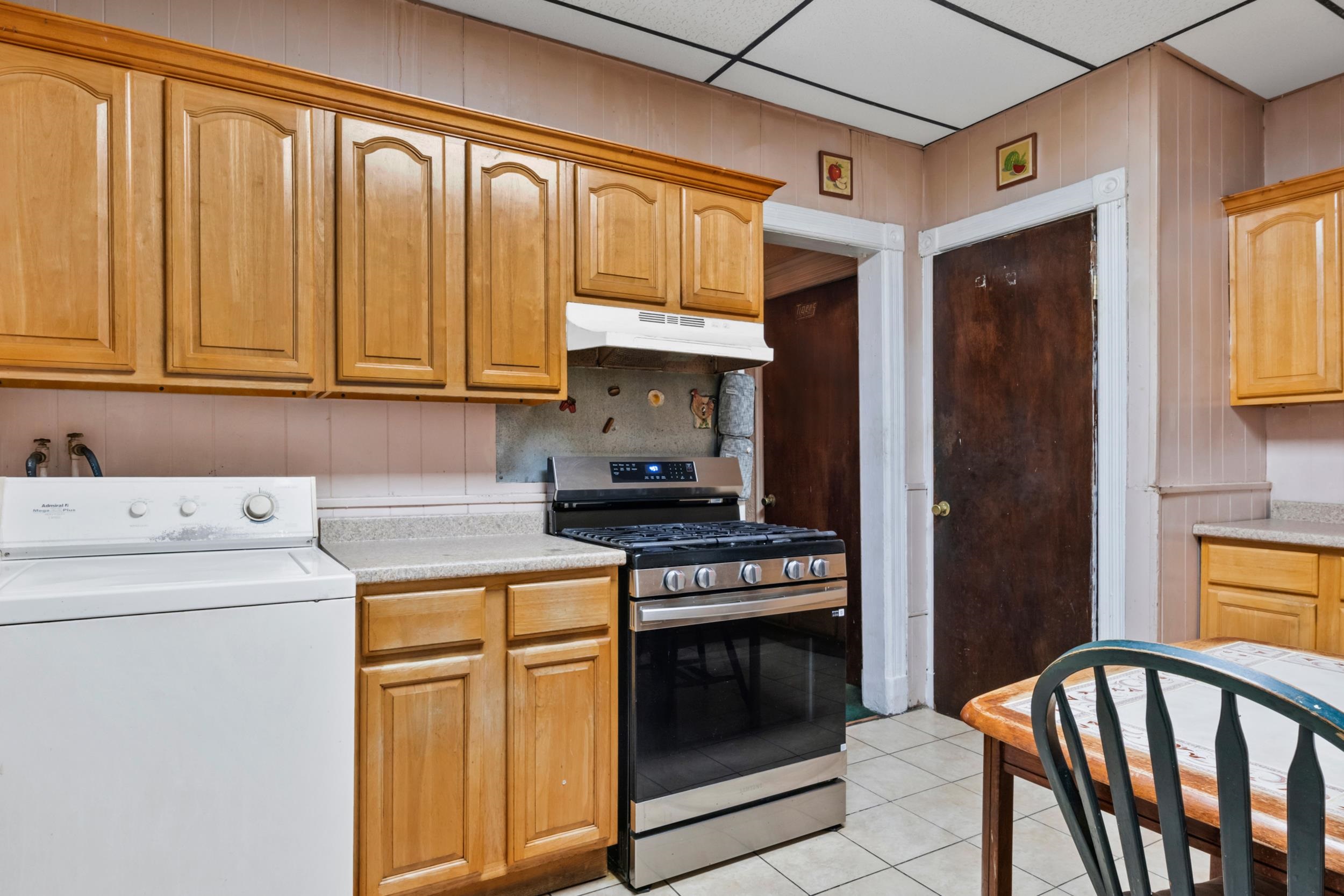 104 Stegman St, Jersey City, New Jersey image 6
