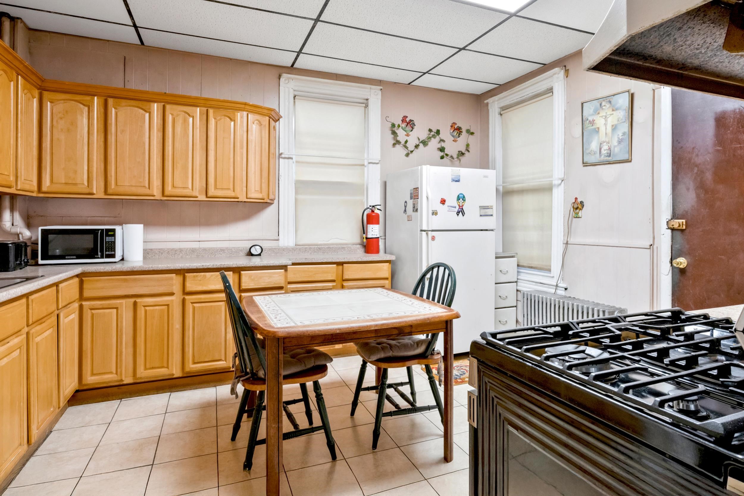 104 Stegman St, Jersey City, New Jersey image 4